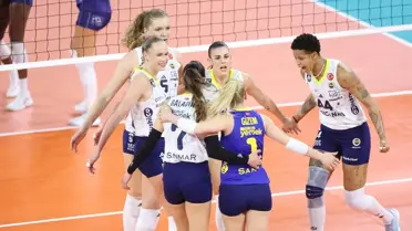 Maçın kritik anlarından bir fotoğraf