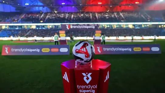 Maç öncesi stadyum görüntüsü