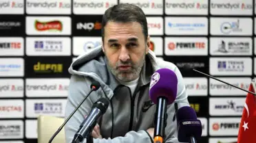 Yalçın Koşukavak maç sonrası açıklama yaparken