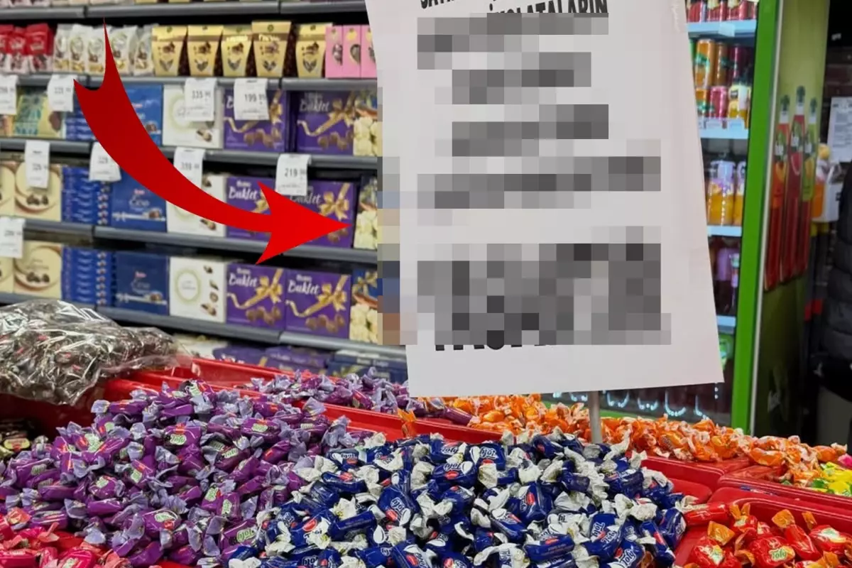 Ankara’da Bayram Şekeri Reyonuna Asılan Uyarı Notu Sosyal Medyada Gündem Oldu