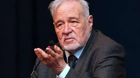 İlber Ortaylı’nın Yoğun Bakımda Olması Ailesi Tarafından Açıklandı