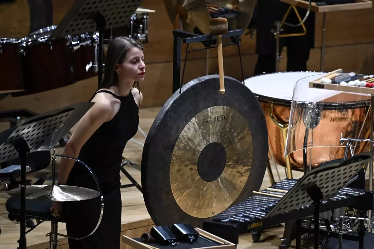 Cumhurbaşkanlığı Senfoni Orkestrası, Cem Esen’in "Çanakkale Senfonik Şiiri"ni Dünya Prömiyerinde Sundu