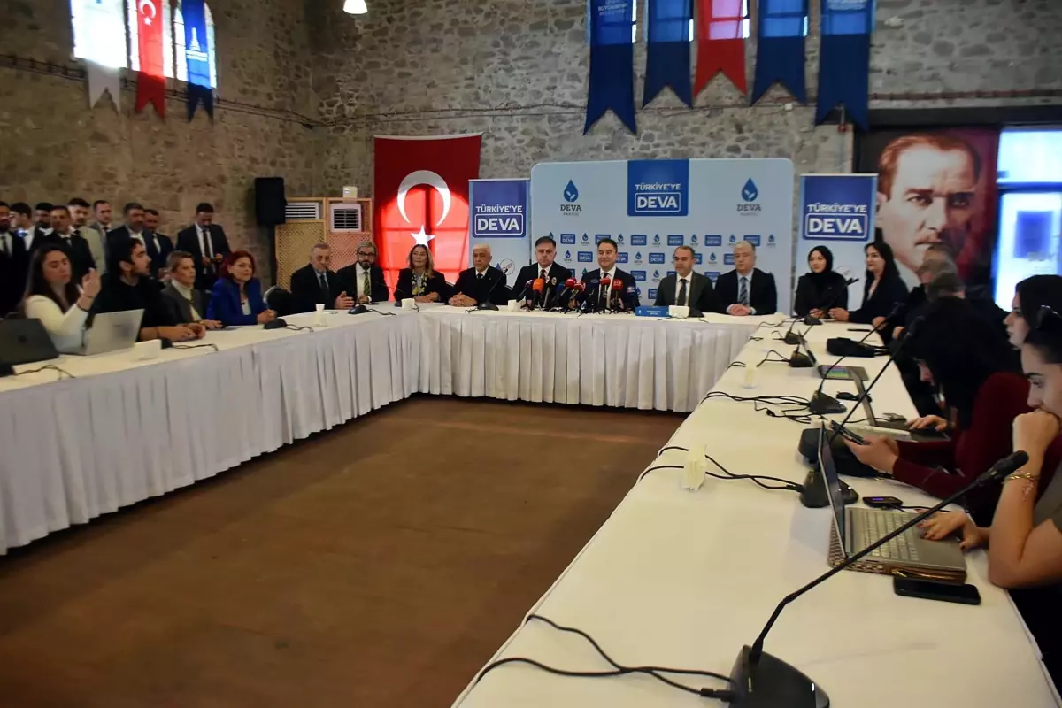 Babacan'dan CHP'ye Şok Açıklama: İttifak Kapısı Kendi Ellerinde