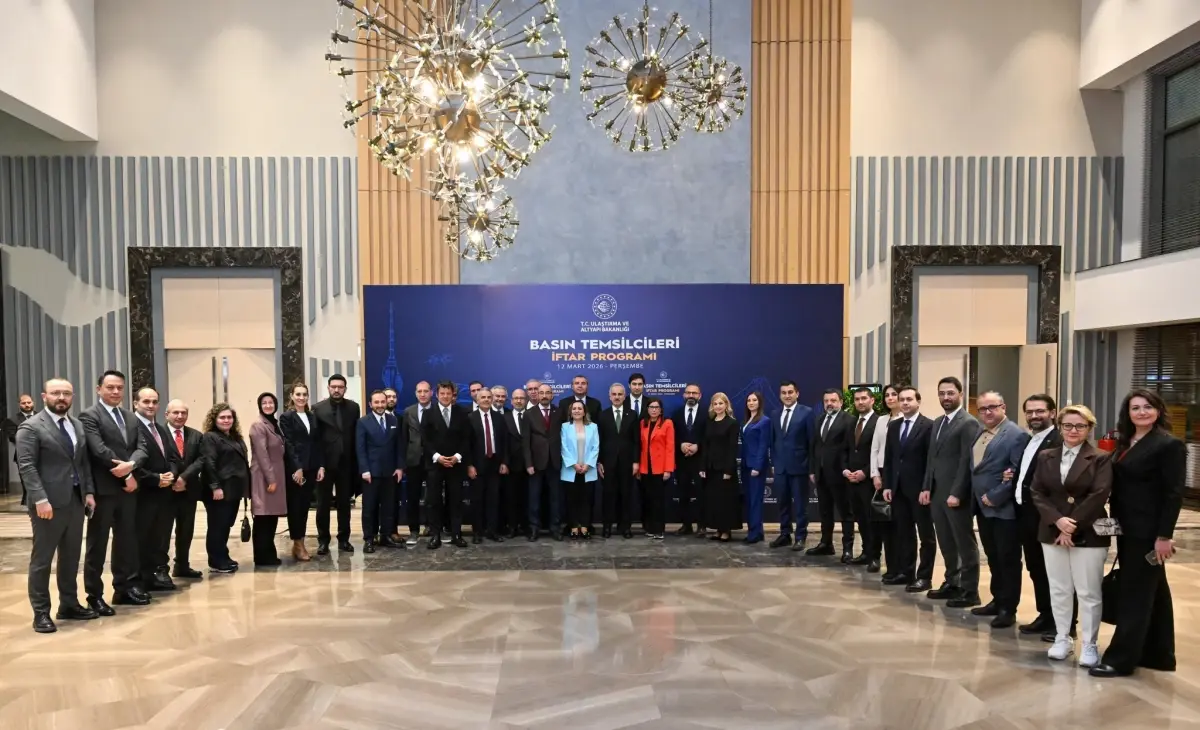 Ulaştırma Bakanı Uraloğlu, Türk Gemi Filosu ve Yeni Ulaşım Projelerini Değerlendirdi