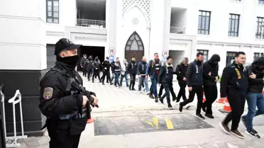 Kocaeli'de Sahte Çağrı Merkezi Operasyonu: 18 Kişi Tutuklandı