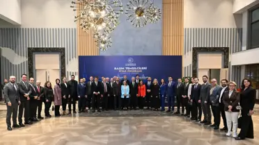 Türk gemileri limanda