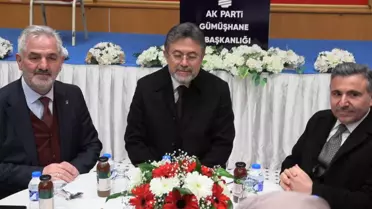 İftar programı sırasında Bakan Yumaklı ile katılımcılar