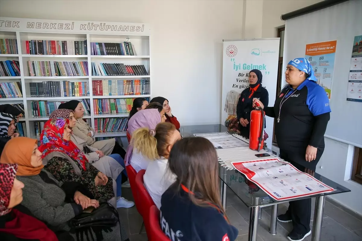 AFAD, Diyarbakır ve Şırnak'ta Kadınlara Yönelik Afet Bilinçlendirme Eğitimleri Başlattı