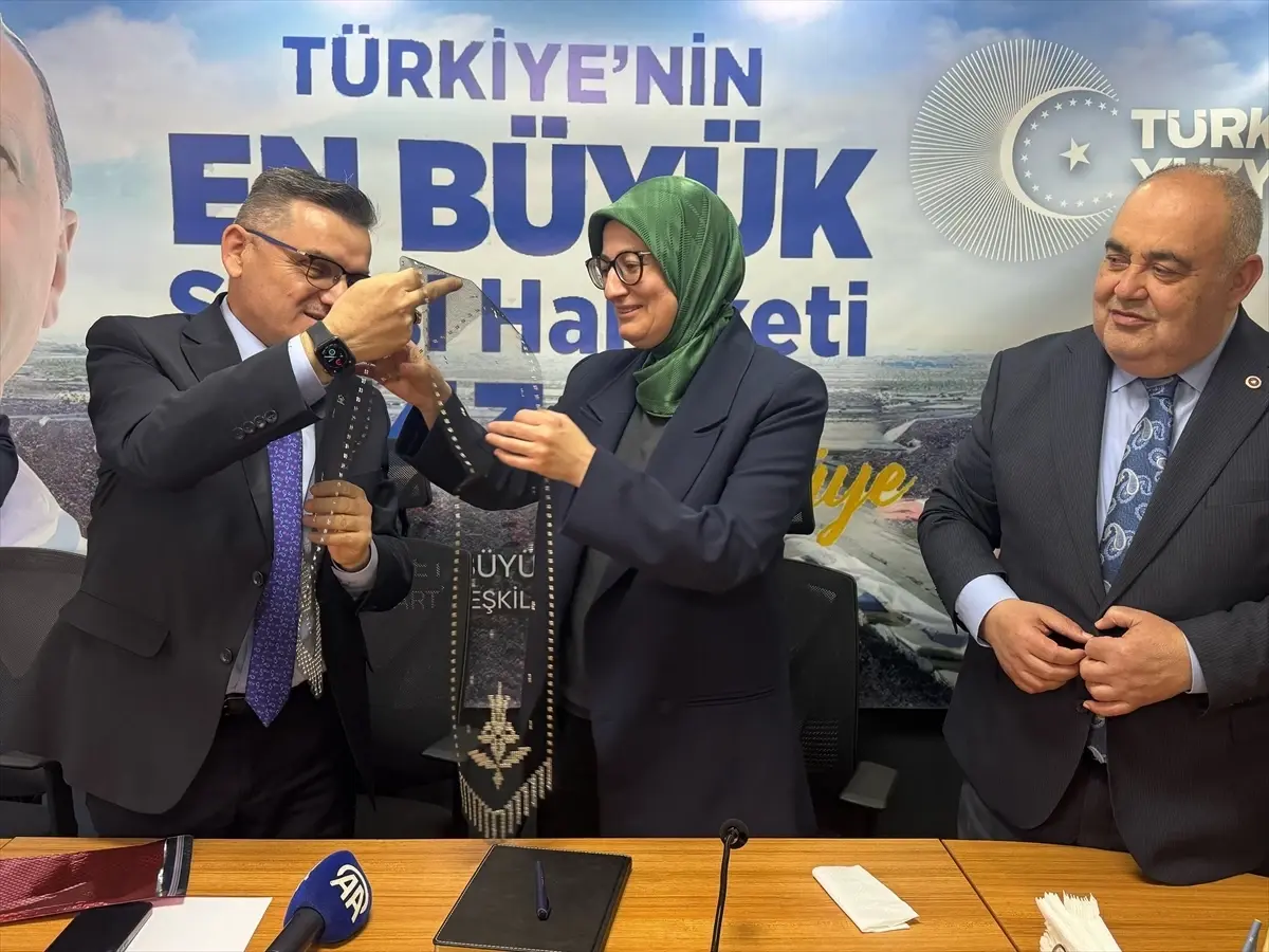 Uygur'dan Bartın Açıklaması: Türkiye Gelecek İçin Hesaplarını Yeniden Düzenlemeli