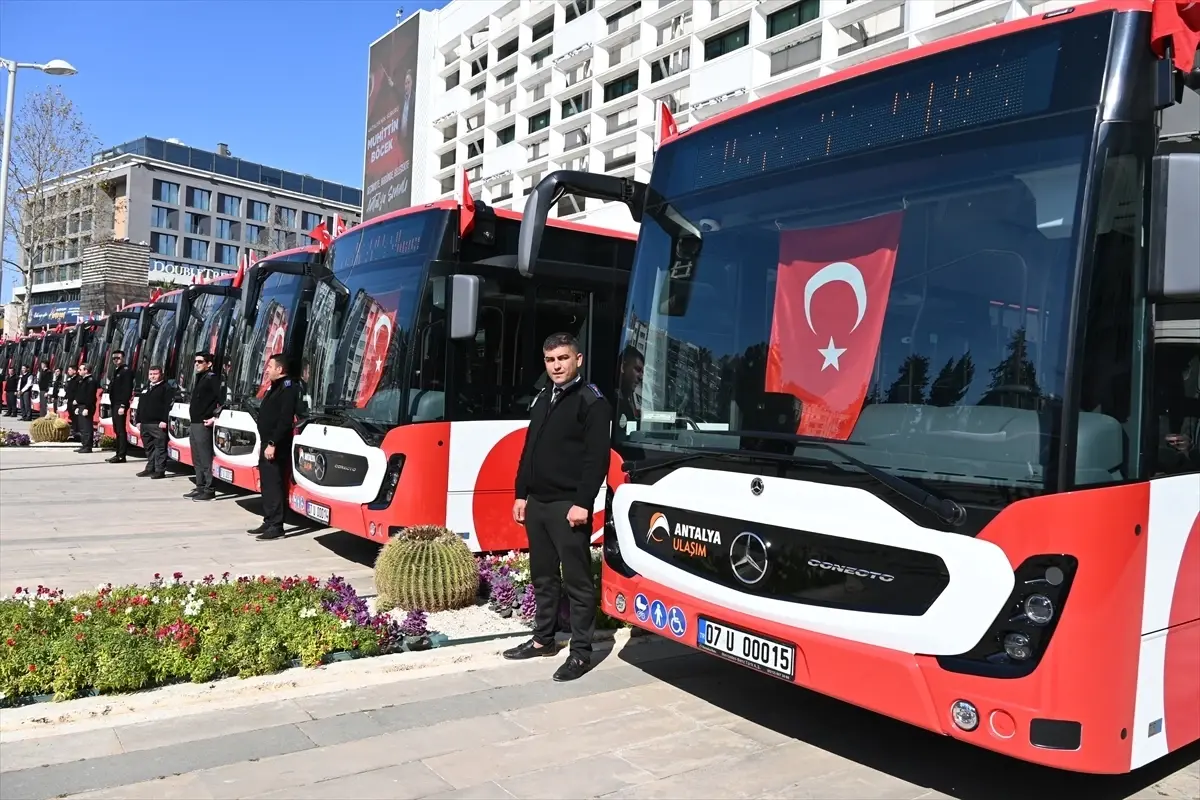 Antalya’da Elektrikli Otobüs Filosu Genişliyor: Yeni Araçlar Tanıtıldı