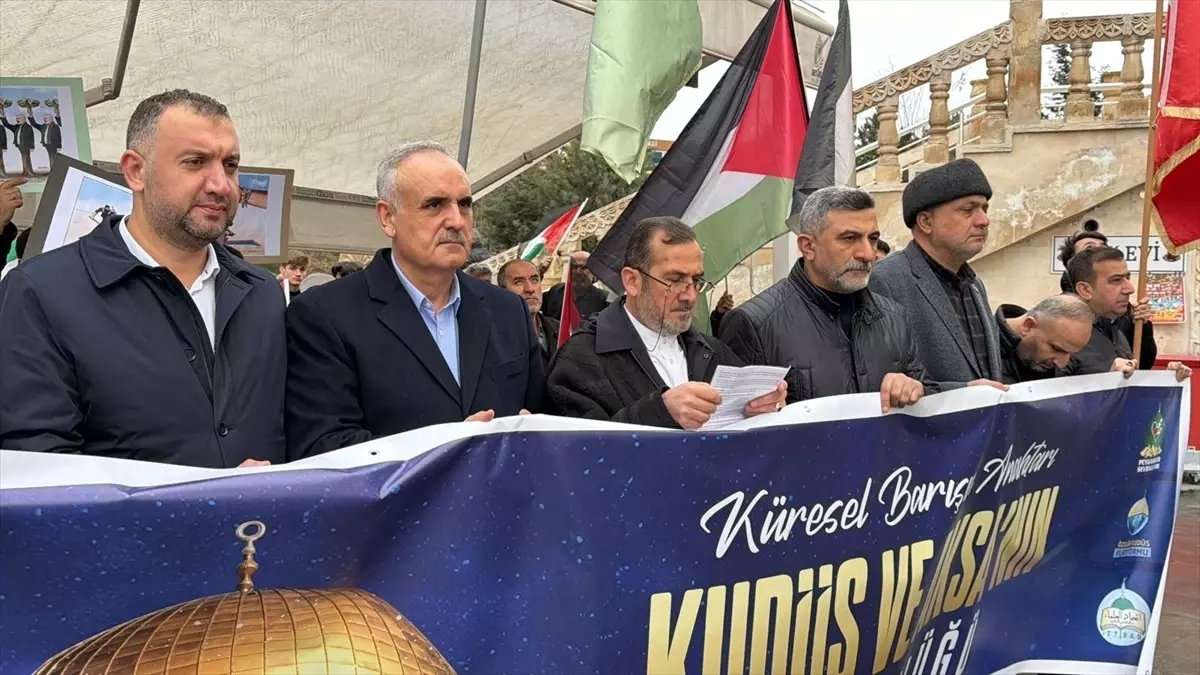 Diyarbakır ve Mardin'de STK'lar Gazze'ye Destek İçin Bir Araya Geldi