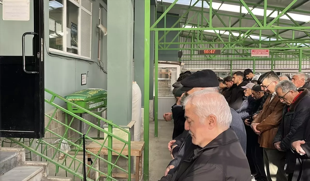 Eskişehir'de 13 Yaşındaki Zehra Üzüm'ün Cenazesi Hobi Bahçesinde Bulundu