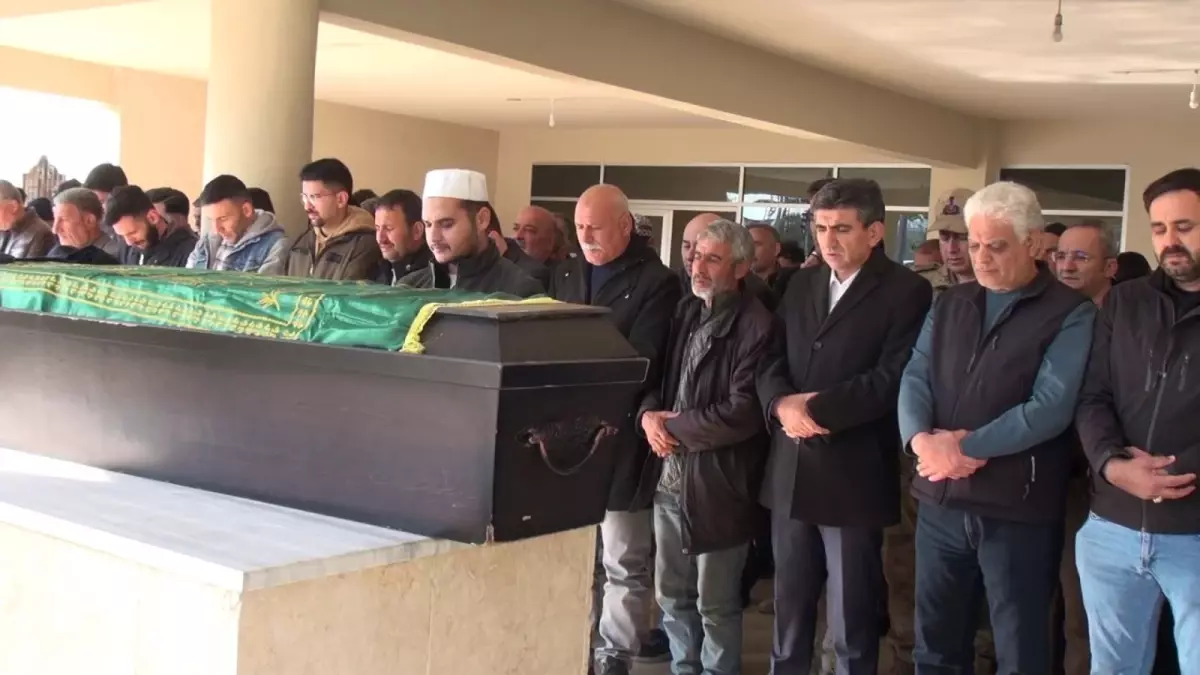 Reyhanlı’da İsrail Füzesiyle Şarj Olmuş TIR Şoförü Hüseyin Fırat’ın Cenazesi Yapıldı