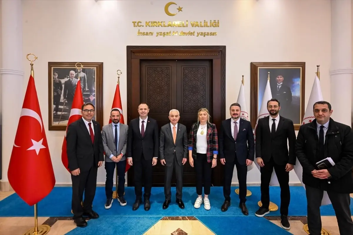 Kırklareli'de Ramazan İftar Programı ve Kültürel Tur: Vali Turan ve Yerel Yetkililer Bir Arada