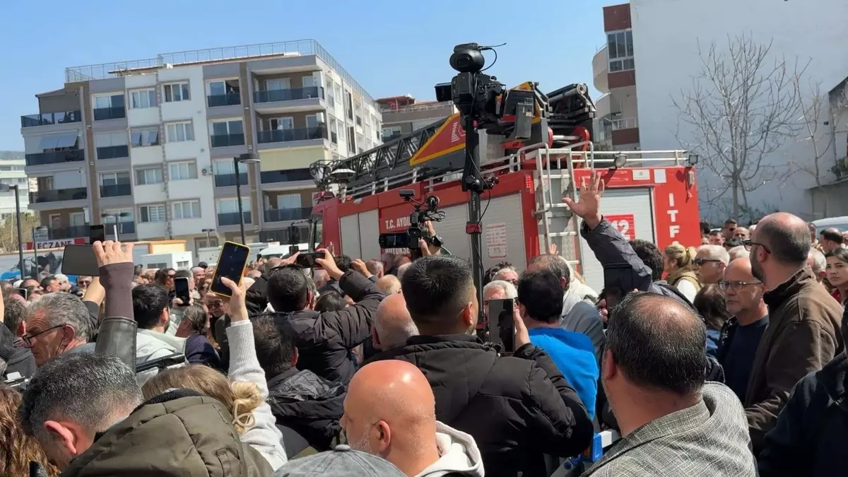 Kuşadası'nda İtfaiye Aracına Yönelik Engel: Olayın Detayları