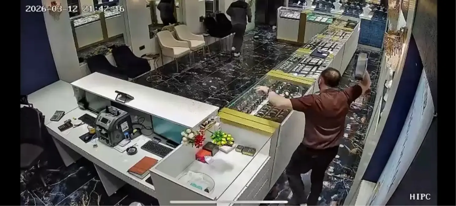 Konya’da Biber Gazı Kullanılarak Gerçekleştirilen Kuyumcu Soygunu: 3 Maskeli Şüpheli Yakalandı