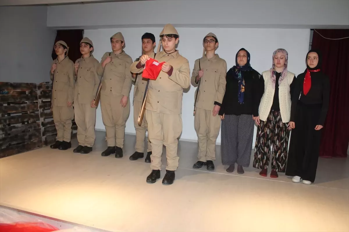 Manyas’ta 111. Çanakkale Deniz Zaferi ve 18 Mart Şehitleri Anma Günü Coşkuyla Kutlandı