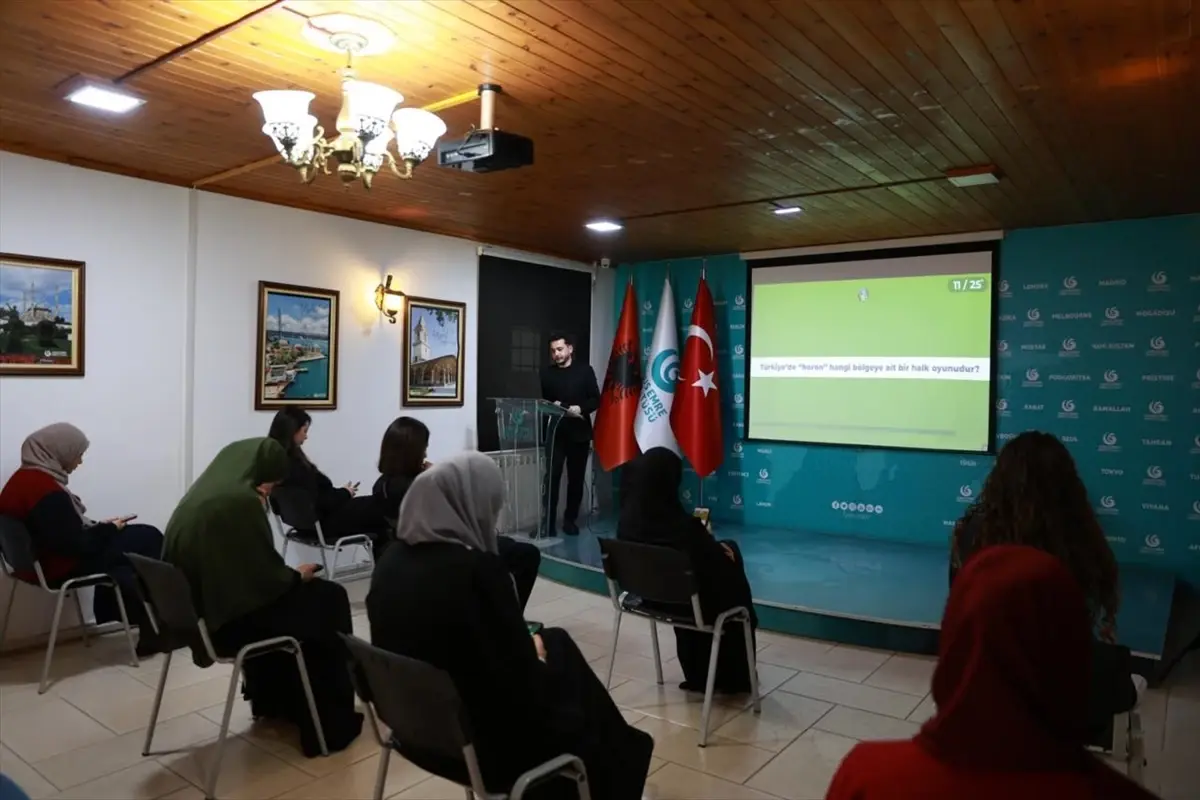 Yunus Emre Enstitüsü Arnavutluk'ta Mehmet Akif Ersoy Şiir ve Bilgi Yarışması Düzenledi