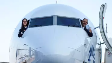 Uçak kokpiti ve ilk sefe