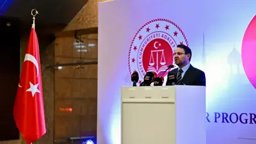 Bakan Gürlek iftar programında konuşurken