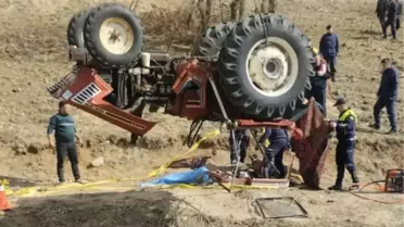 Devrilen traktörün fotoğrafı