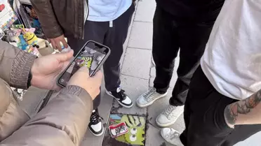 Ankara’da Sokak Sanatçısı Ozan Kıran’dan Renkli Kaldırım Projesi