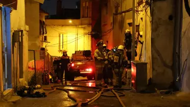 Yangın anındaki itfaiye araçları