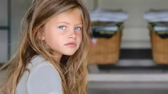 Fransız Model Thylane Blondeau, Yunanistan’da Benjamin Attal’dan Gelen 34 Bin Sterlinlik Nişan Teklifini Kabul Etti