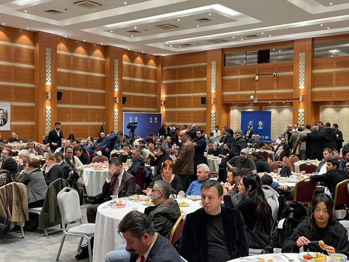 AK Parti İstanbul İl Başkanlığı'ndan Medya Temsilcileriyle Buluşma