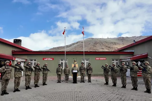 Komutan Tokel'in sınırda konuşması