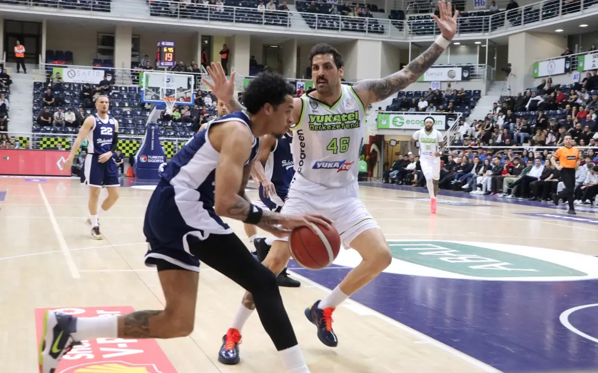 Bahçeşehir Koleji, Merkezefendi Belediyesini 79-65 Skorla Geçti