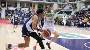 Bahçeşehir Koleji oyuncularının galibiyet sevinci