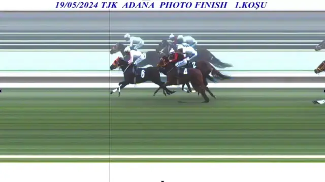 Suat Topçu atını bağışlıyor