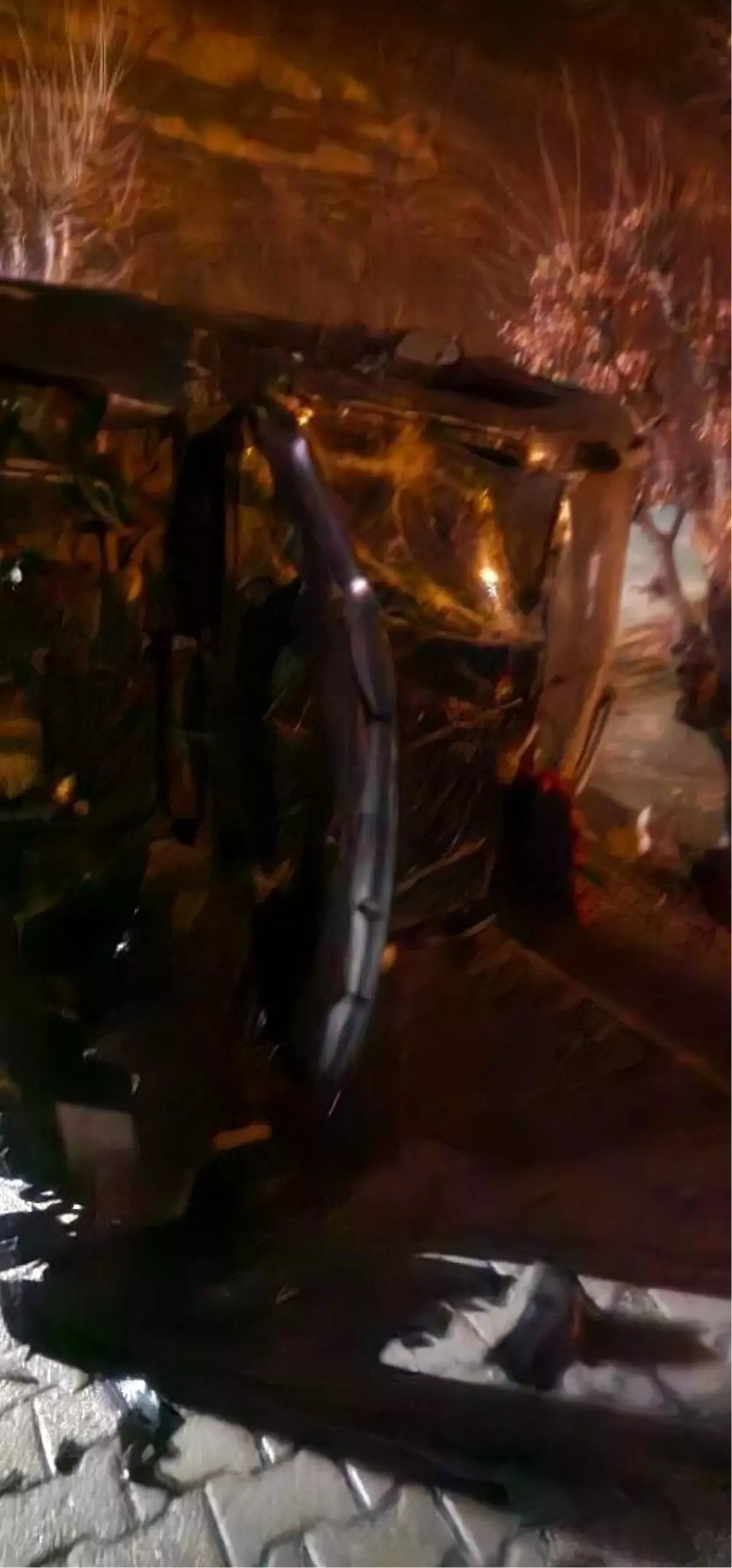 Şırnak'ın Beytüşşebap İlçesinde Park Halindeki Araç Devrildi, Sürücü Ağır Yaralı