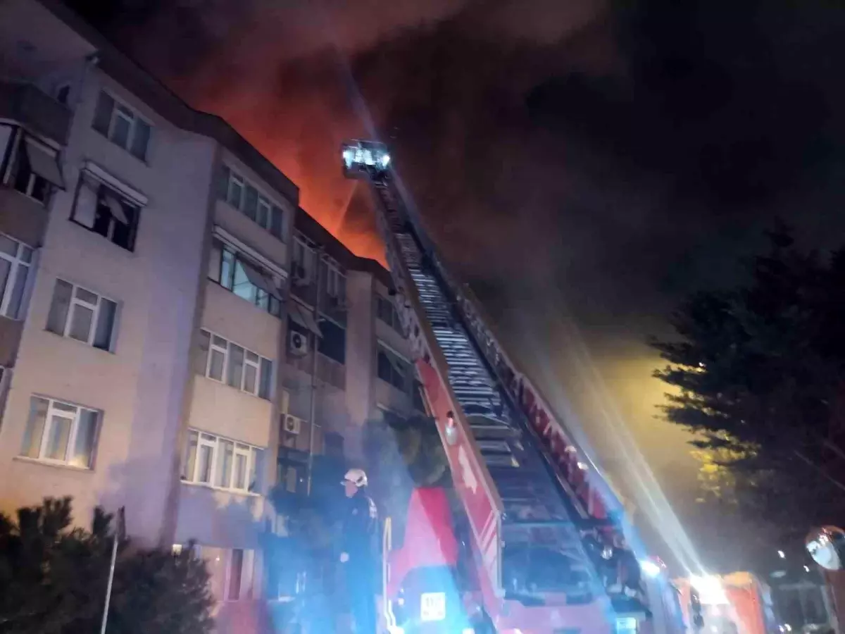 Bulgurlu’da Çatı Yangını Hızla Söndürüldü: İtfaiye Müdahalesi