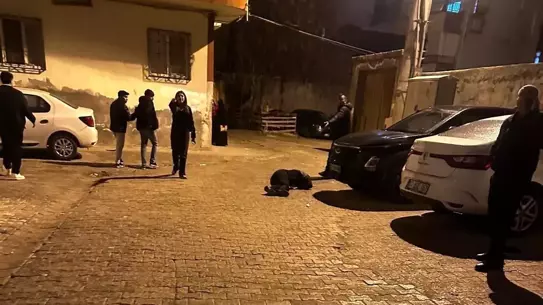 Saldırı sonrası sağlık ekipleri ve ambulans