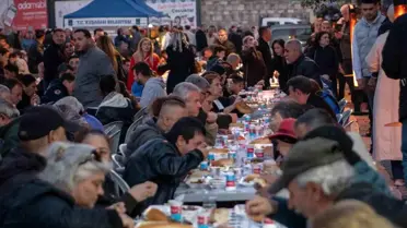 İftar yemeğinde bir araya gelen CHP delegasyonu