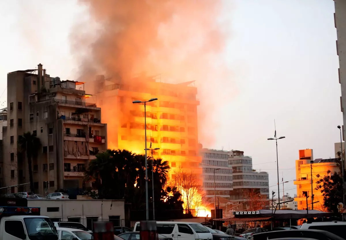 Lübnan’da İsrail Hava Saldırıları 773 Ölü, 1.993 Yaralıyla Sarsıyor