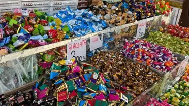 Renkli Çikolata Tezgahı