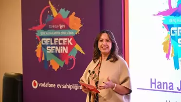 Vodafone Genç Kadın Zirvesi etkinlik anı