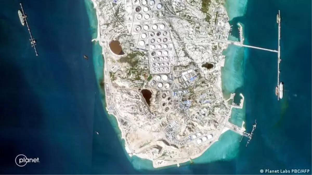 ABD, Hark Adası'ndaki Stratejik Hedefleri Vurdu: İran'ın Petrol Akışı Tehdit Altında