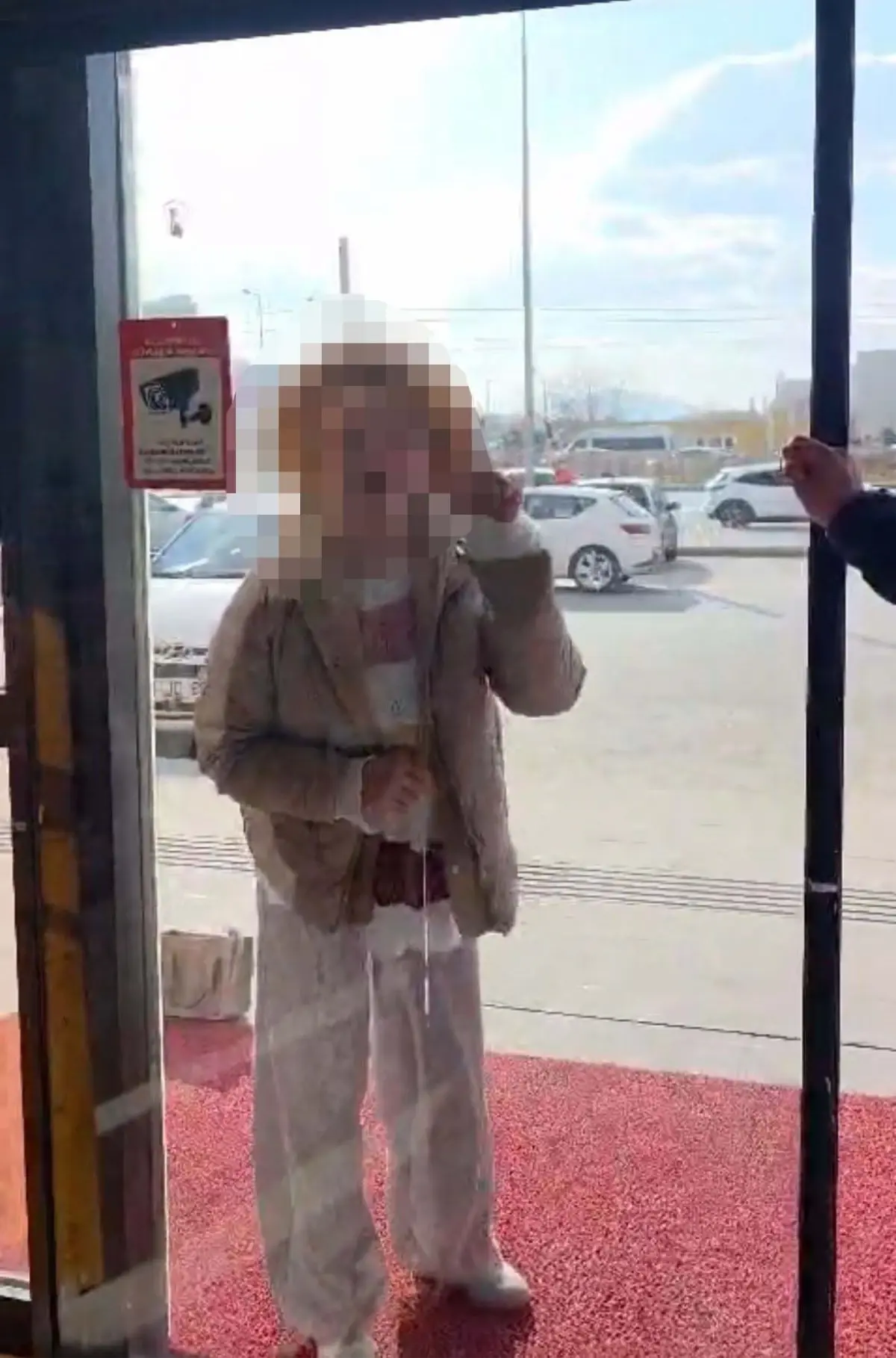 Kayseri'de Fark Ücreti İtirazı Sonrası Eczaneye Şiddetli Saldırı