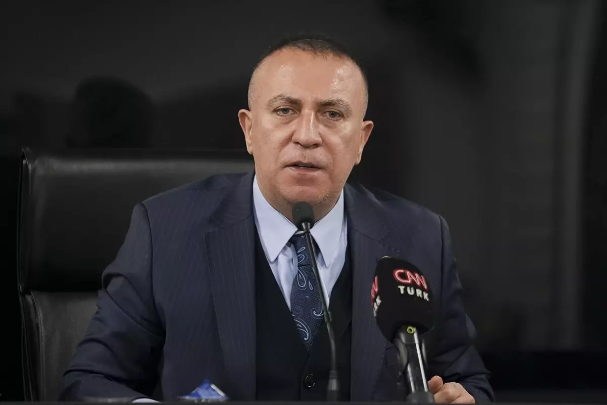 İzzet Ulvi Yönter: ABD‑İsrail'in İran saldırısı durmalı, halklar silah seslerinden uzak kalmalı