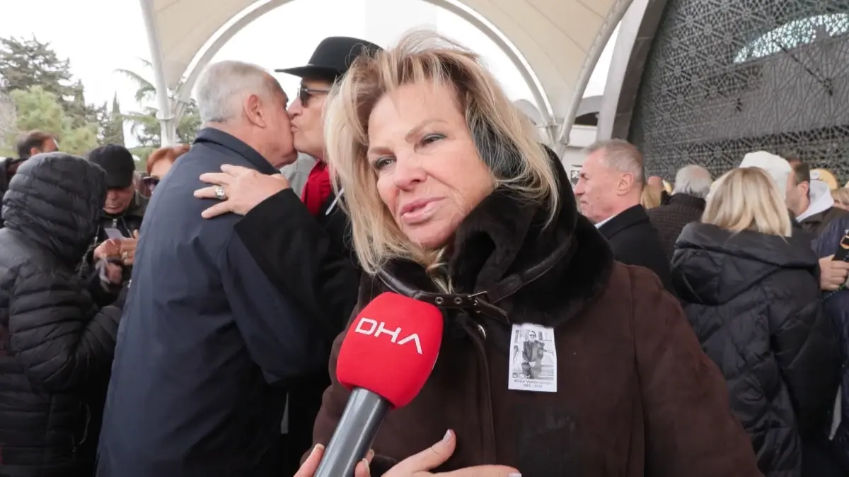 Reklam Dünyasının Öncüsü Alinur Velidedeoğlu 73 Yaşında Hayata Veda Etti