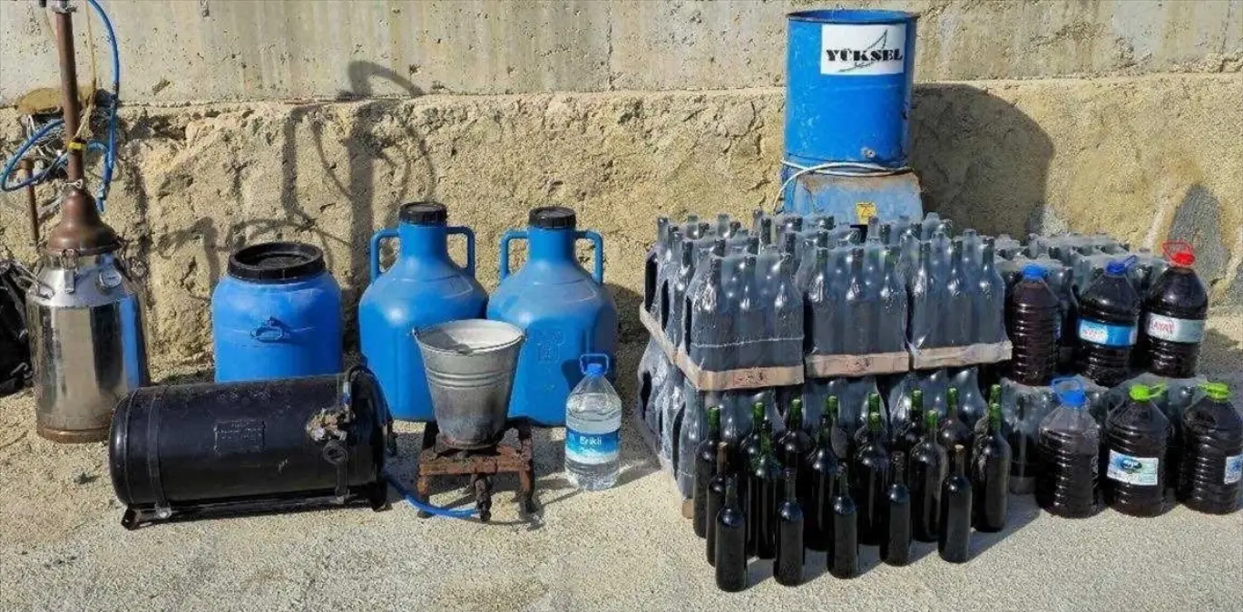 Şarköy'de 425 Litre Sahte İçki Operasyonu: Şüpheli Tutuklandı