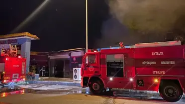 Yangın sonrası market görüntüsü