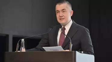 Etkinlikte sağlık çalışanları iftar sofrasında