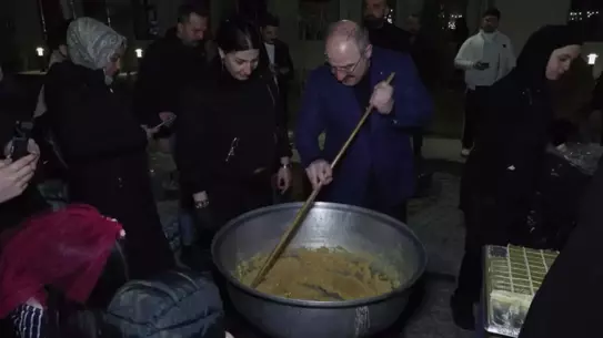 Sahurda konuşma anı