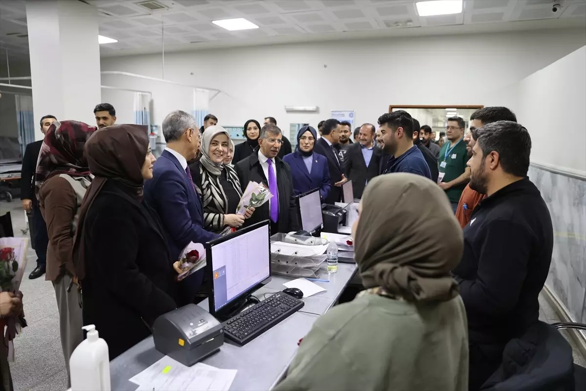 AK Parti Kadın Kolları Başkanı Ercan, Şanlıurfa’da Tıp Bayramı’nı Sağlık Çalışanlarıyla Kutladı