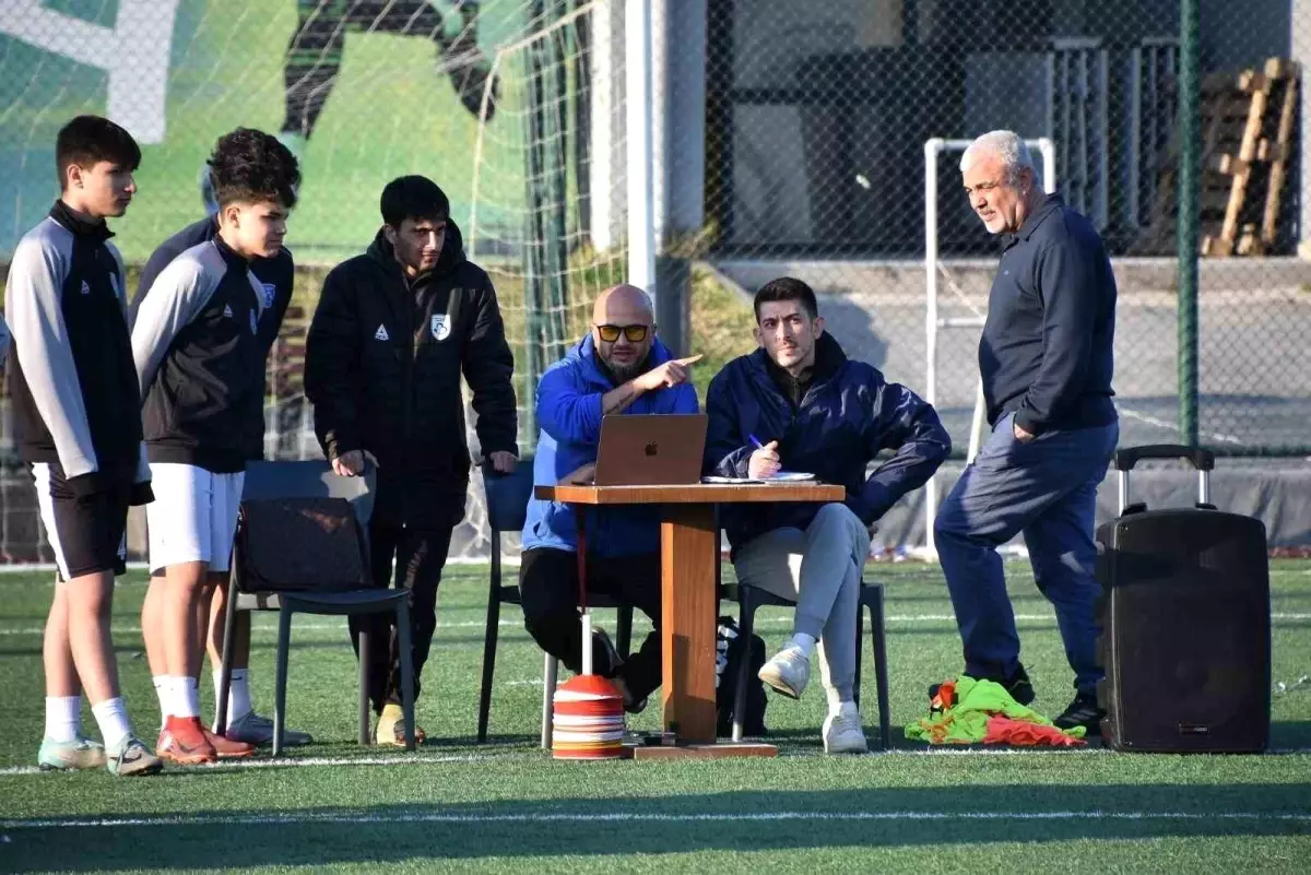 Balıkesir Büyükşehir Belediyespor’da Genç Futbolculara Yo‑Yo Dayanıklılık Testi Uygulandı